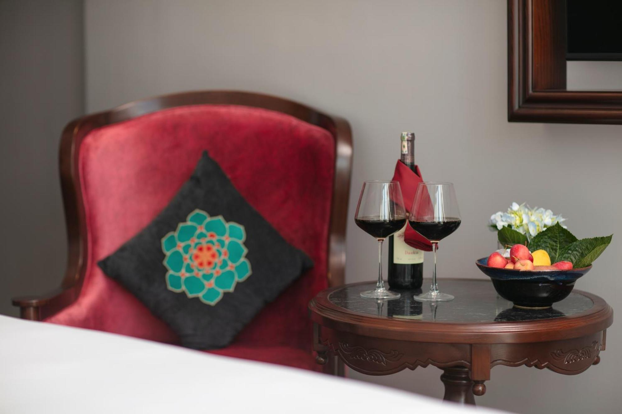 האנוי Serene Central Hotel מראה חיצוני תמונה