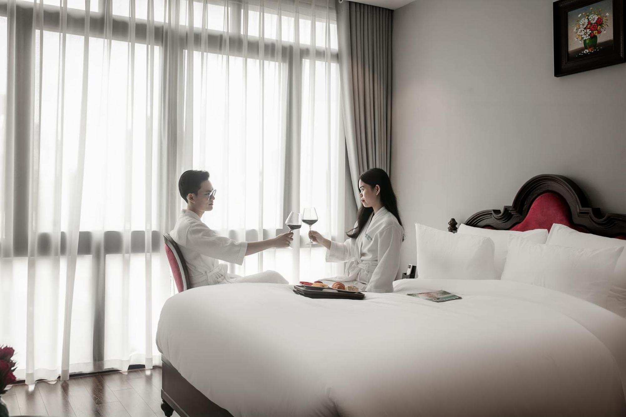 האנוי Serene Central Hotel מראה חיצוני תמונה