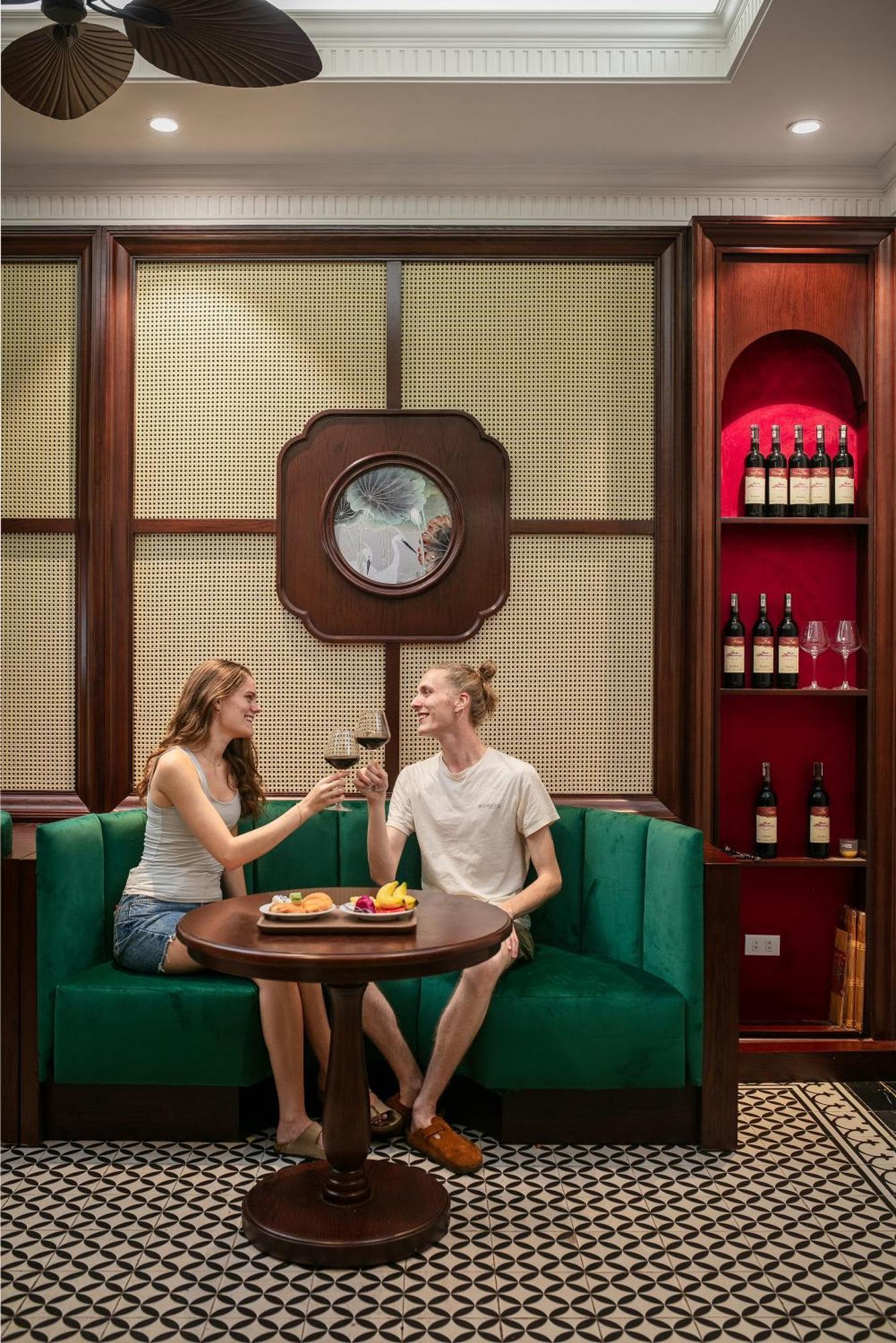 האנוי Serene Central Hotel מראה חיצוני תמונה